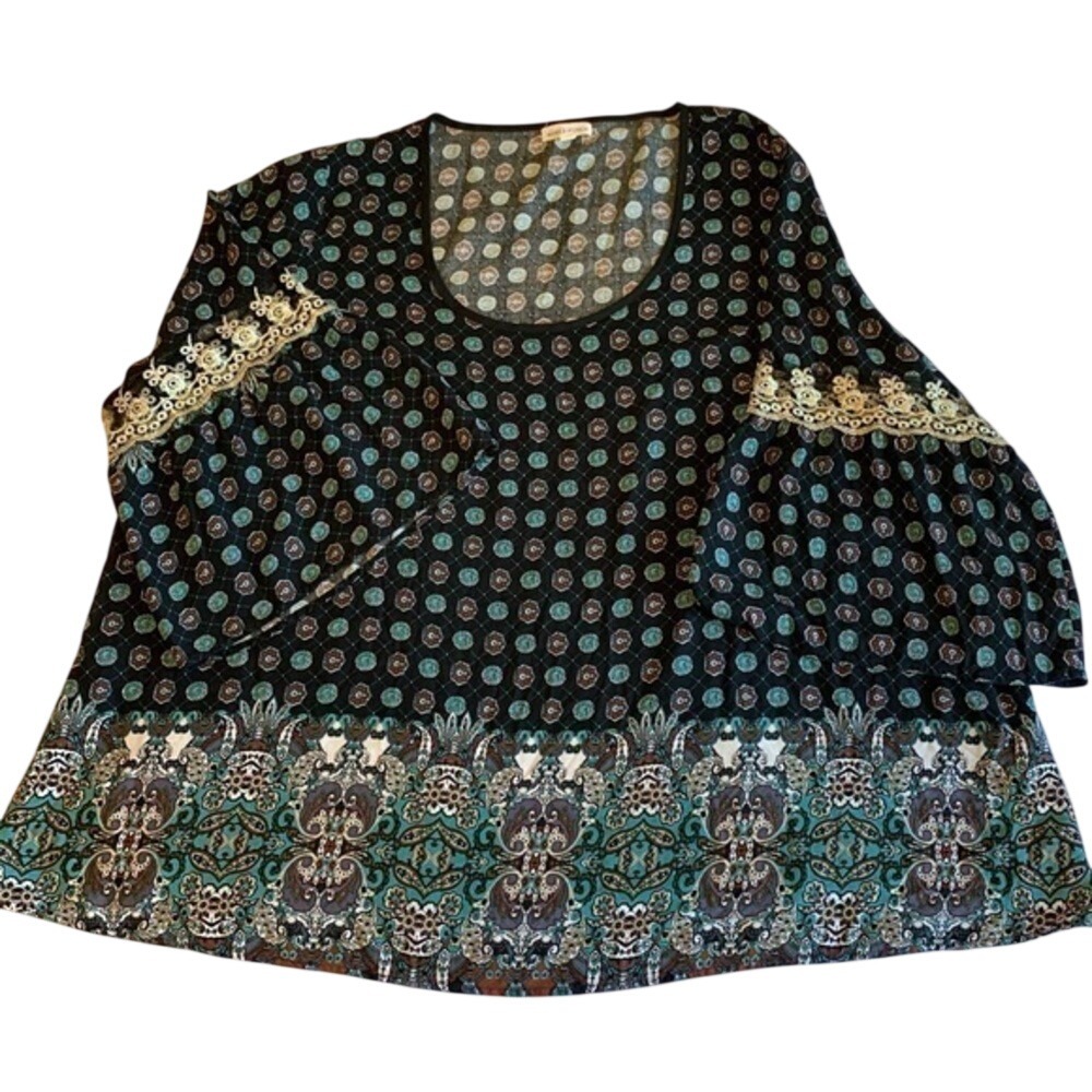 Honey Punch Bell Sleeve Blouse Top with Lace Size 2X - Picture 4 of 10